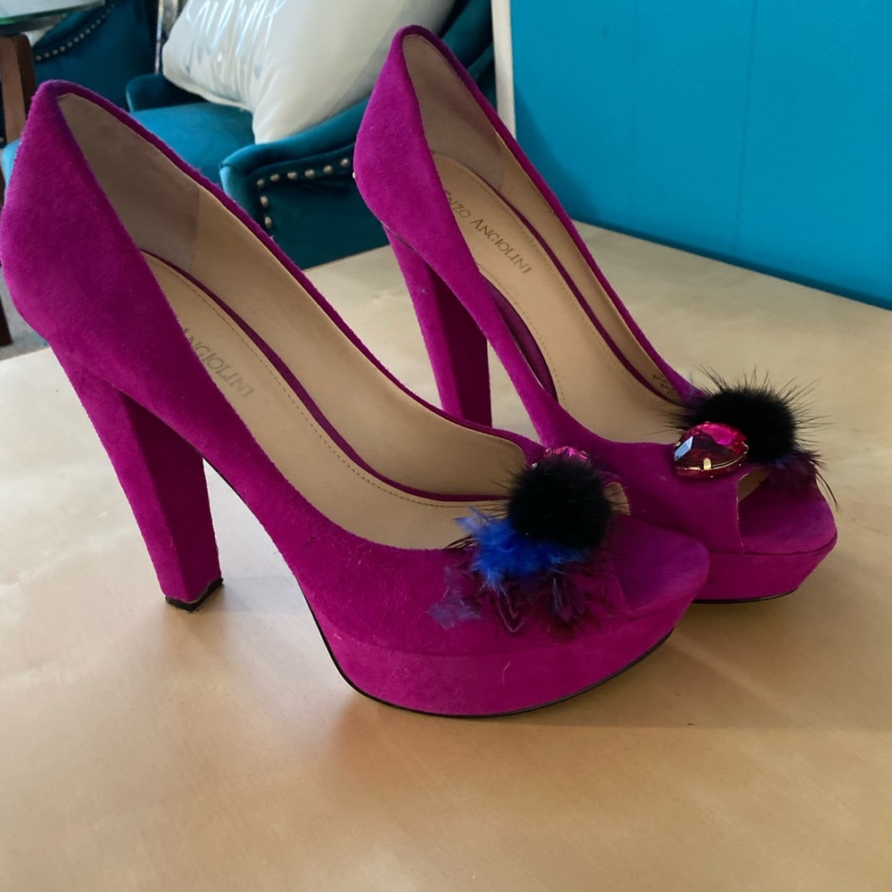 Enzo Angiolini Fuchsia Heels with Feather Accent